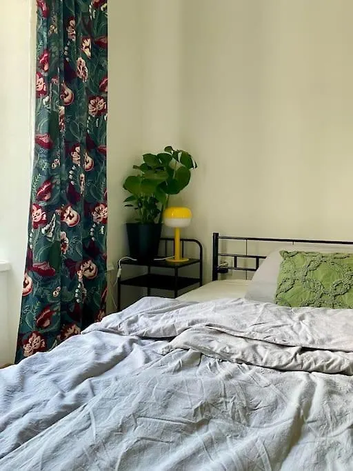 Cute Botanical Flat Near By Zizkov Tower Apartment Prague